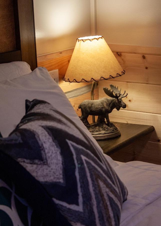 Denali Wild Stay - Moose Cabin, Free Wifi, 2 Private Bedrooms, Sleep 6 Healy Ngoại thất bức ảnh